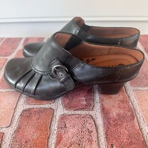 Earth Spirit women’s black leather heels size 9.5